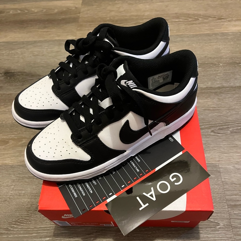 Nike Panda Dunks 🐼